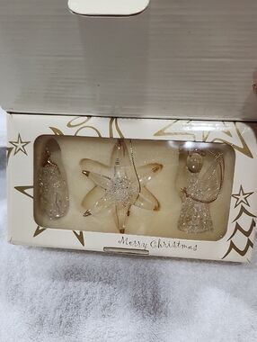 1998 AVON SPUN GLASS ORNAMENT SET